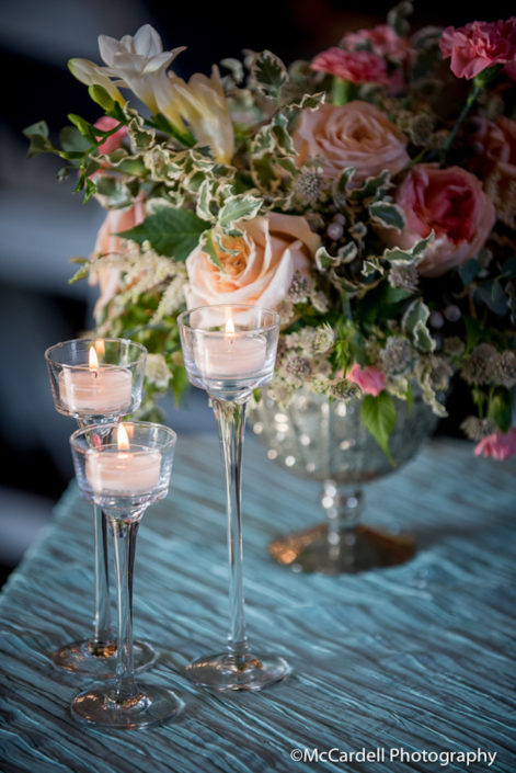 sweetheart-table-decor-aqua-coral-wedding