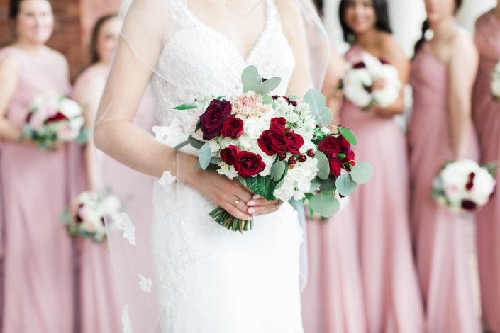 bride-maids-bouquets