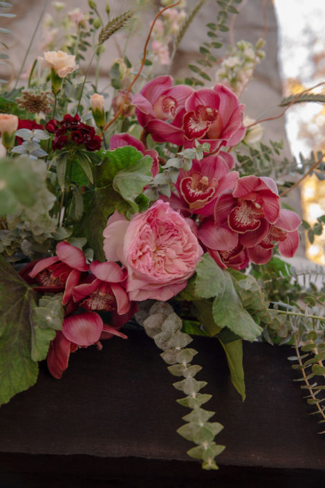 marsala-pink-flowers-wedding